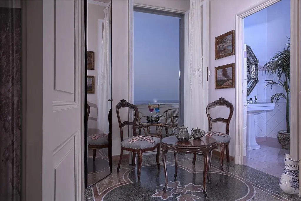 Bed & Breakfast Pietrina B&B Dimora Di Prestigio Genoa Italy